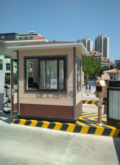 煙臺市，萊山區(qū)迎春大街綠色家園雕花板保安亭